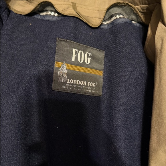 Vintage London Fog Tan Trench Coat - Picture 5 of 7